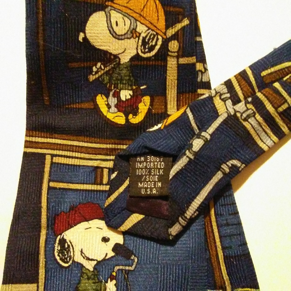 Peanuts Mr. Fix-It Snoopy Silk Tie